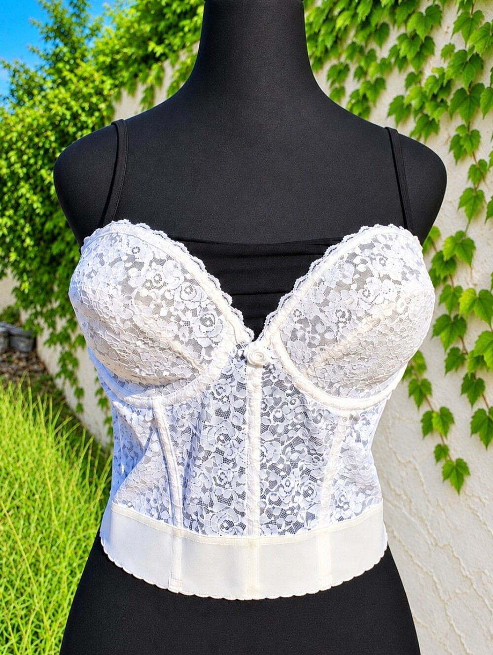 Vintage Frederick’s of Hollywood 38D White Lace Longline Bustier Corset Bra